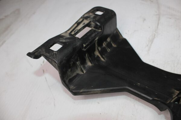 Porsche 95B Macan Right RH Headlight Retaining Plate 95B941122A, 7600211430