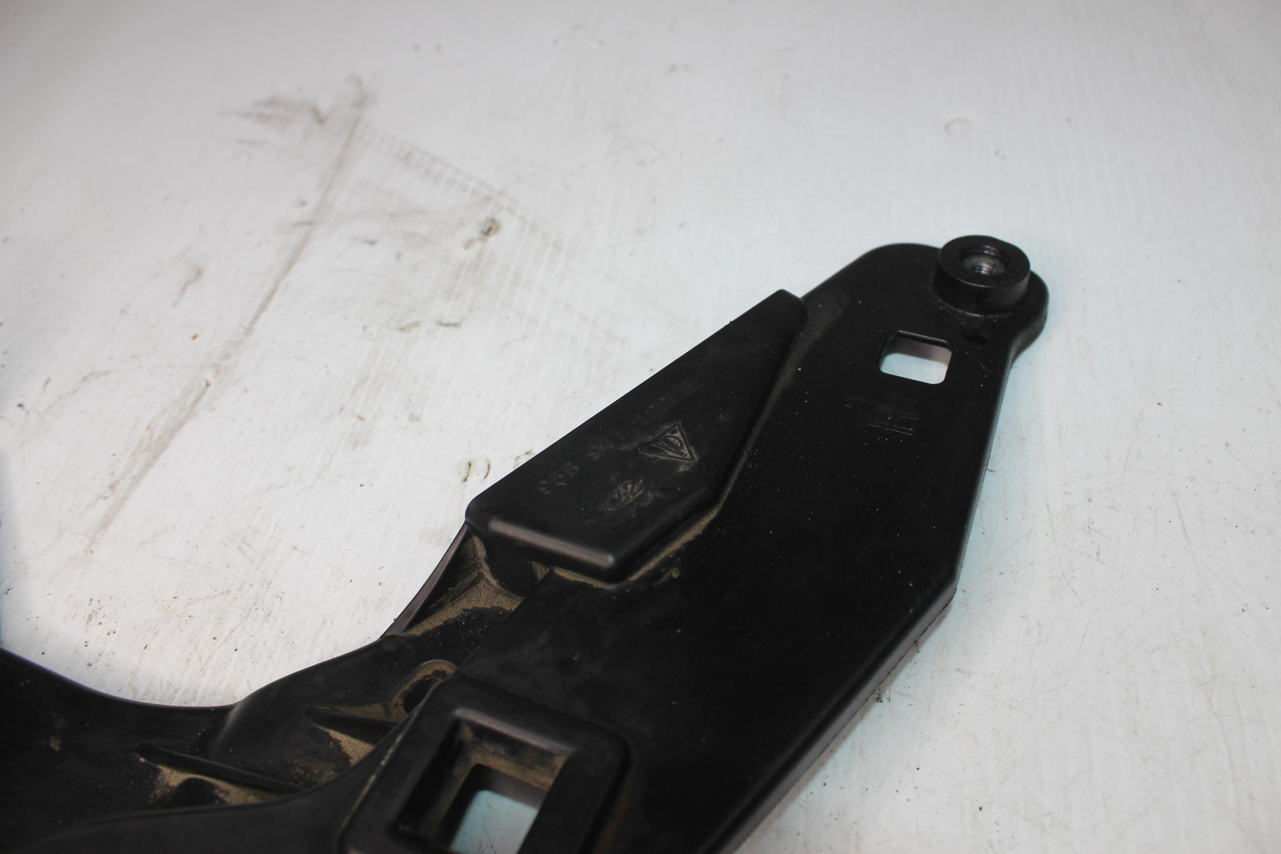 Porsche 95B Macan Right RH Headlight Retaining Plate 95B941122A, 7600211430 - Image 3