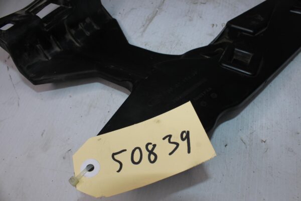 Porsche 95B Macan Right RH Headlight Retaining Plate 95B941122A, 7600211430