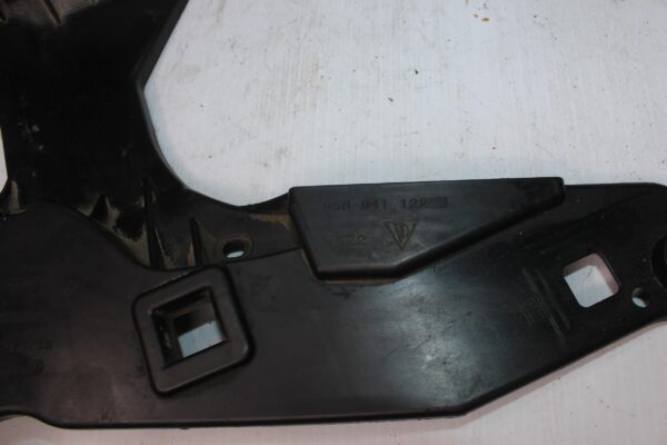 Porsche 95B Macan Right RH Headlight Retaining Plate 95B941122A, 7600211430