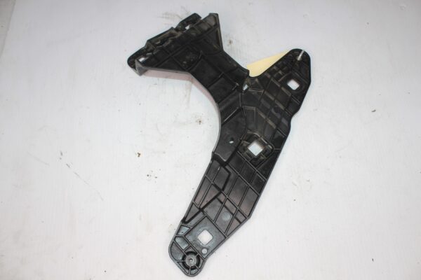 Porsche 95B Macan Right RH Headlight Retaining Plate 95B941122A, 7600211430