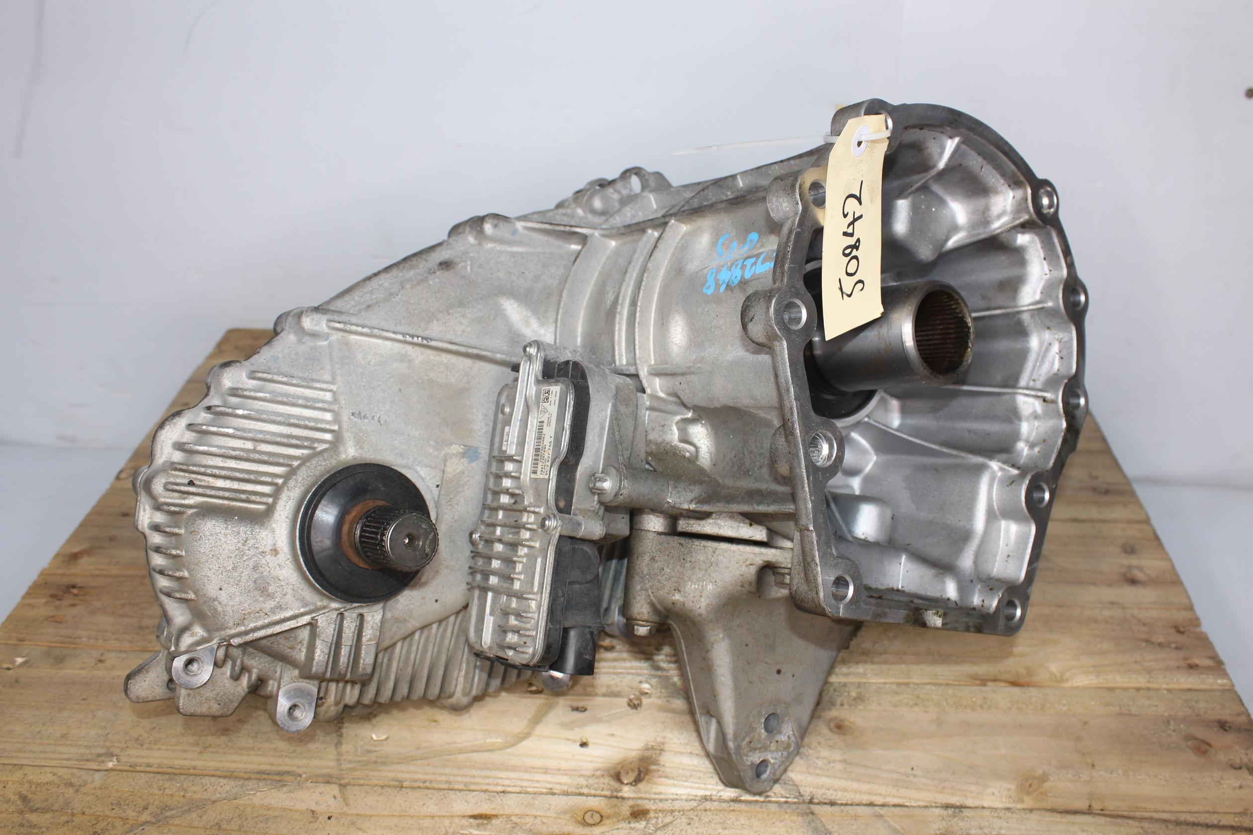 Porsche 92A 958 Cayenne GTS 4.8L Transfer Case Box 95834101001, 958341042D - Image 1