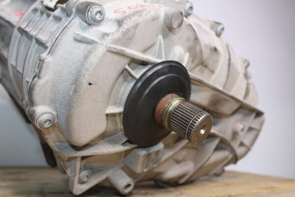 Porsche 92A 958 Cayenne GTS 4.8L Transfer Case Box 95834101001, 958341042D