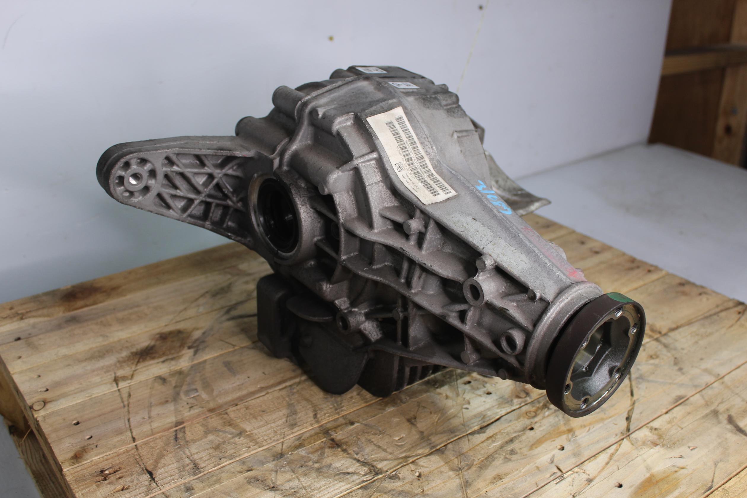 Porsche 95B Macan S GTS Rear Differential Diff 95B525015J, 95B525017C - Image 2
