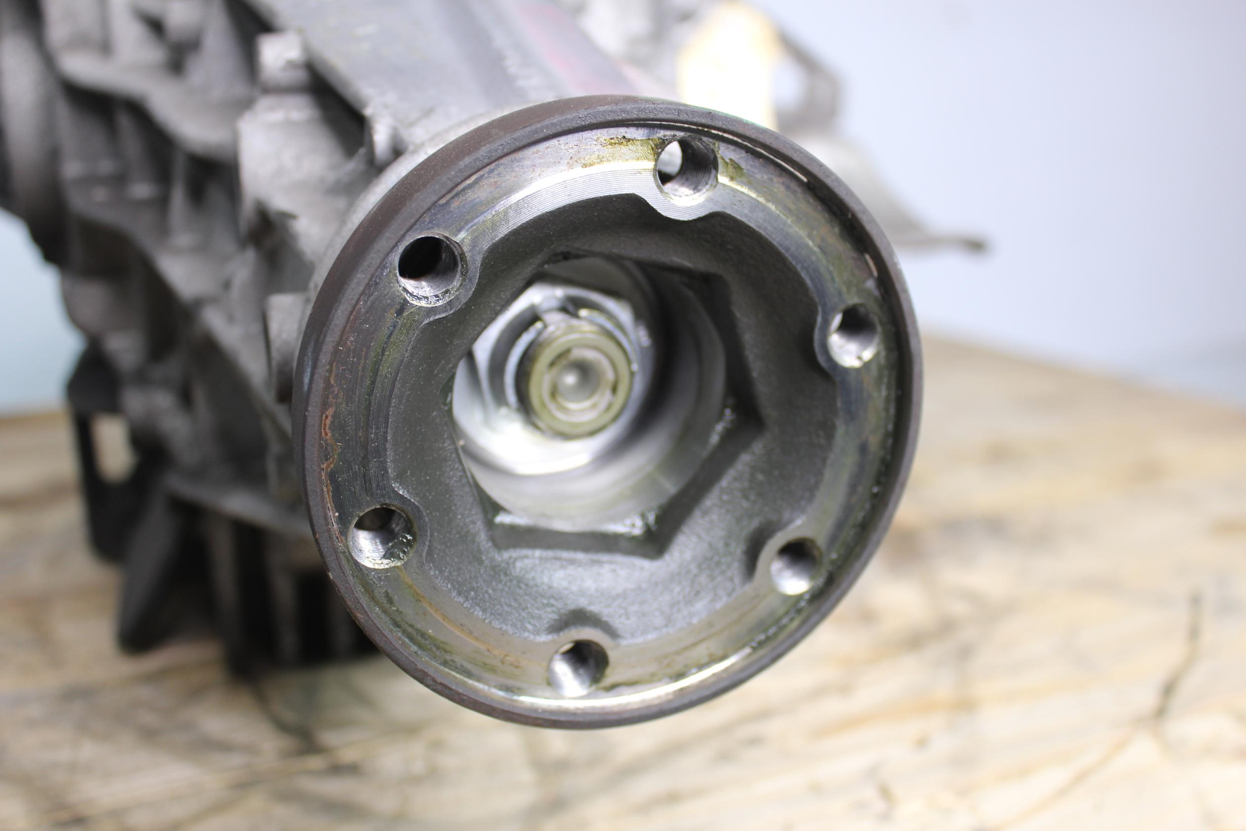 Porsche 95B Macan S GTS Rear Differential Diff 95B525015J, 95B525017C - Image 10