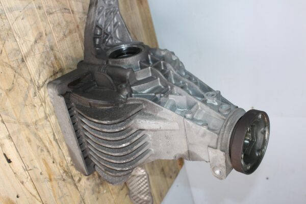 Porsche 95B Macan S GTS Rear Differential Diff 95B525015J, 95B525017C