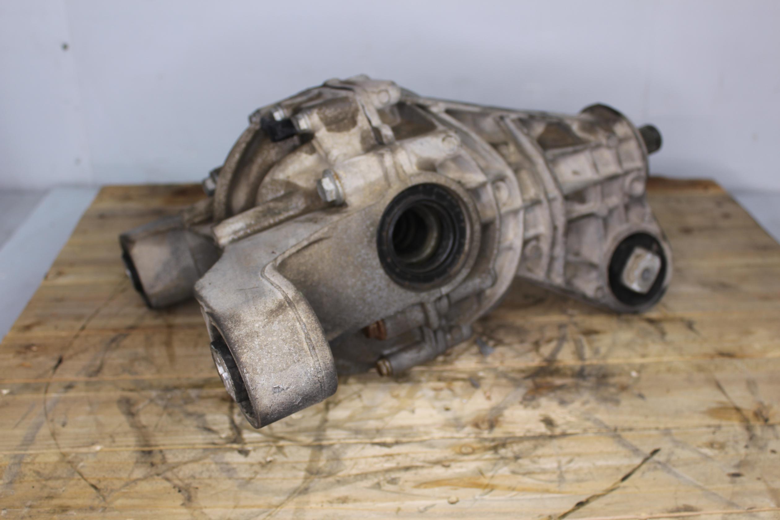 Porsche 958 Cayenne 3.0L Rear Axle Differential MEX 95835001020, 95835001105 - Image 2