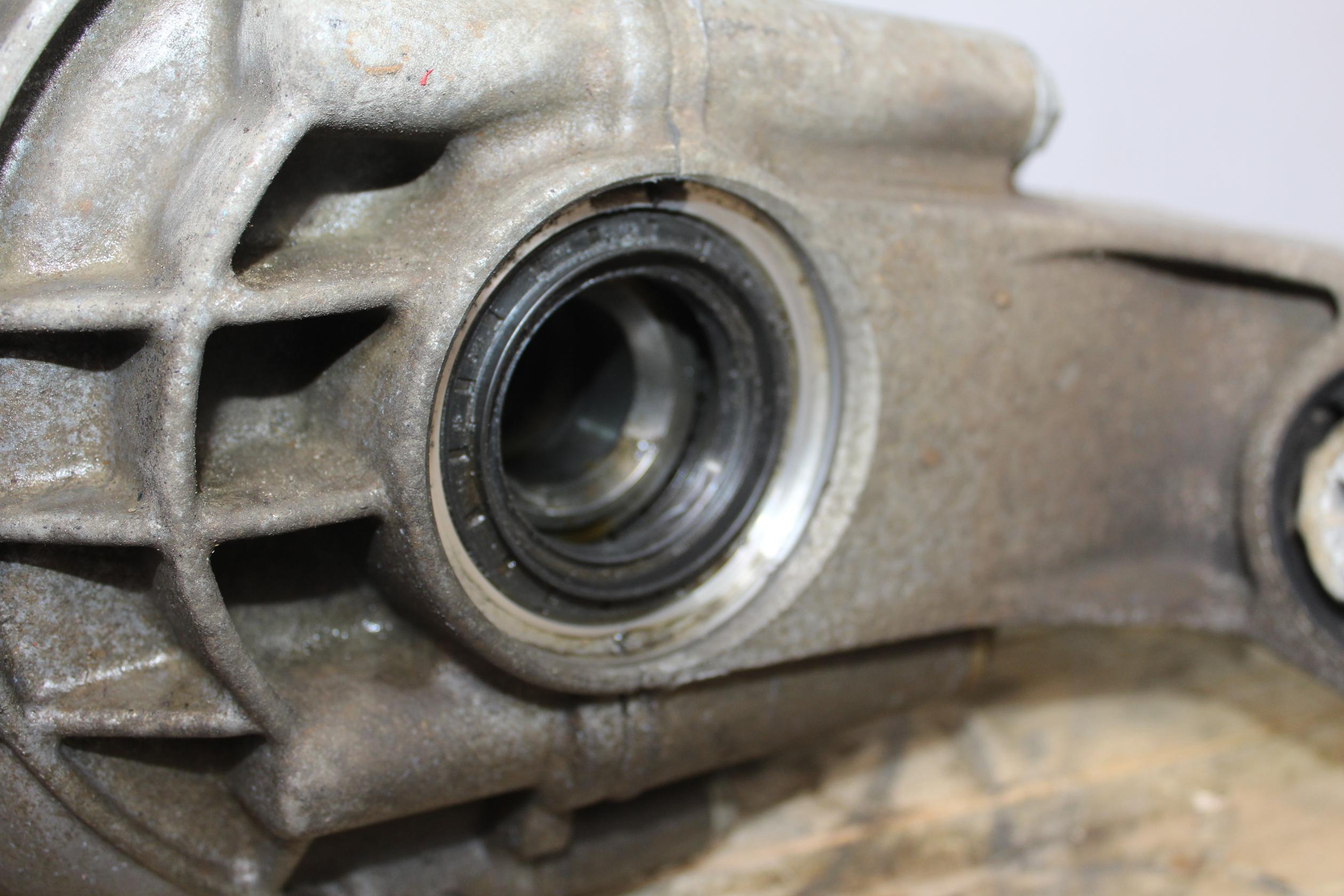 Porsche 958 Cayenne 3.0L Rear Axle Differential MEX 95835001020, 95835001105 - Image 7