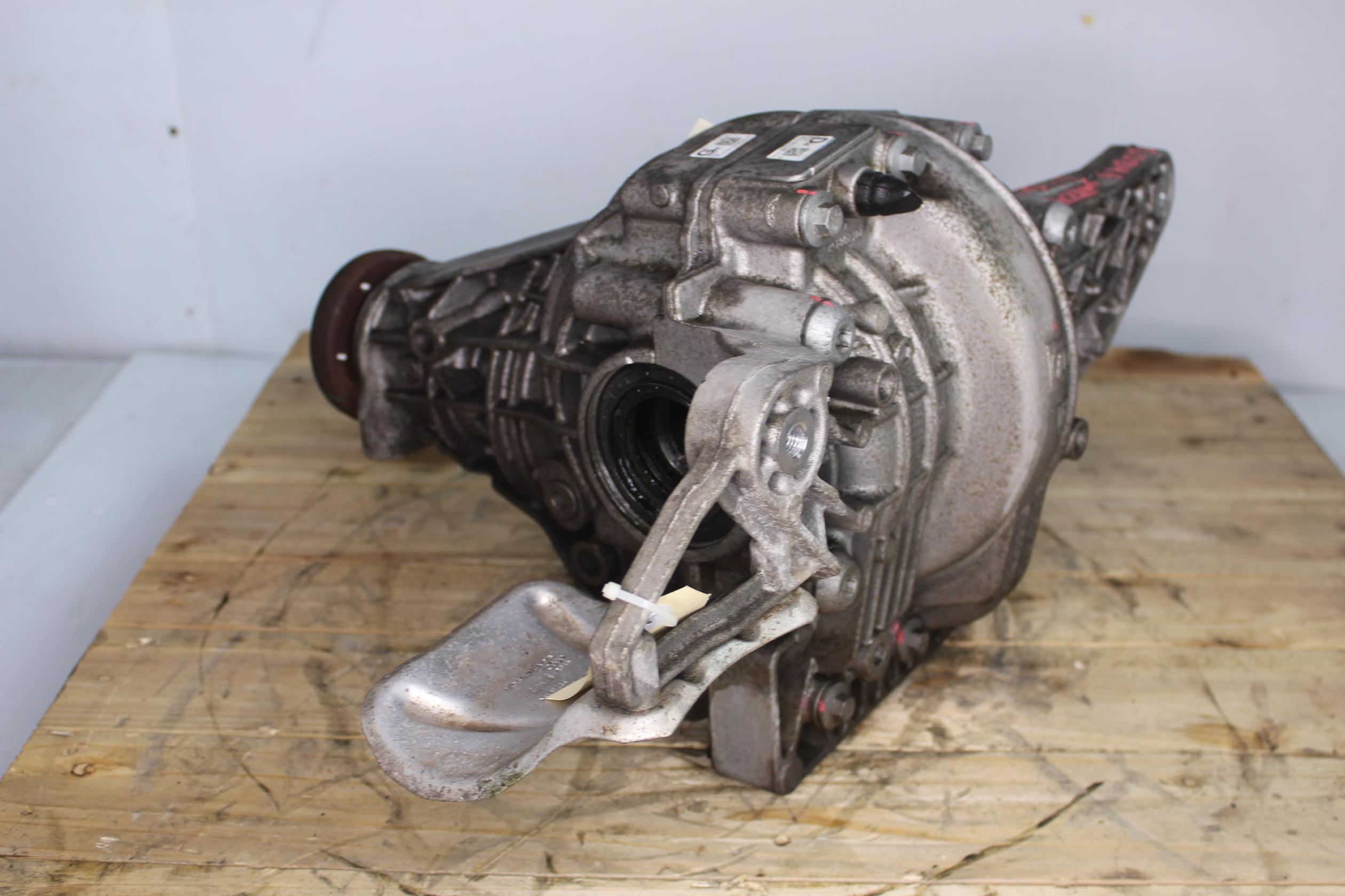Porsche 95B Macan Turbo 3.6 Rear Axle Differential Diff 95B525015E, 95B525017 - Image 4