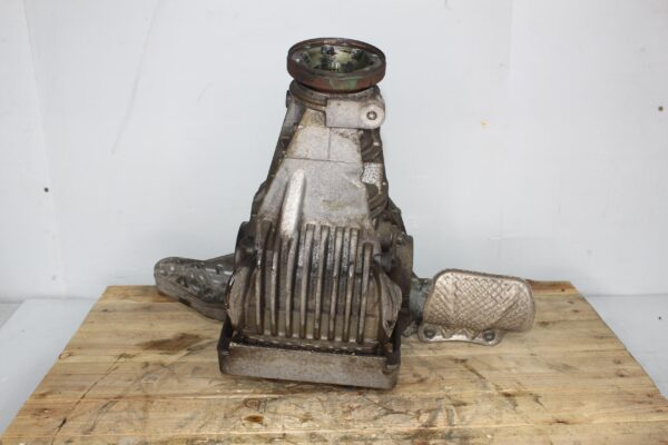 Porsche 95B Macan Turbo 3.6 Rear Axle Differential Diff 95B525015E, 95B525017