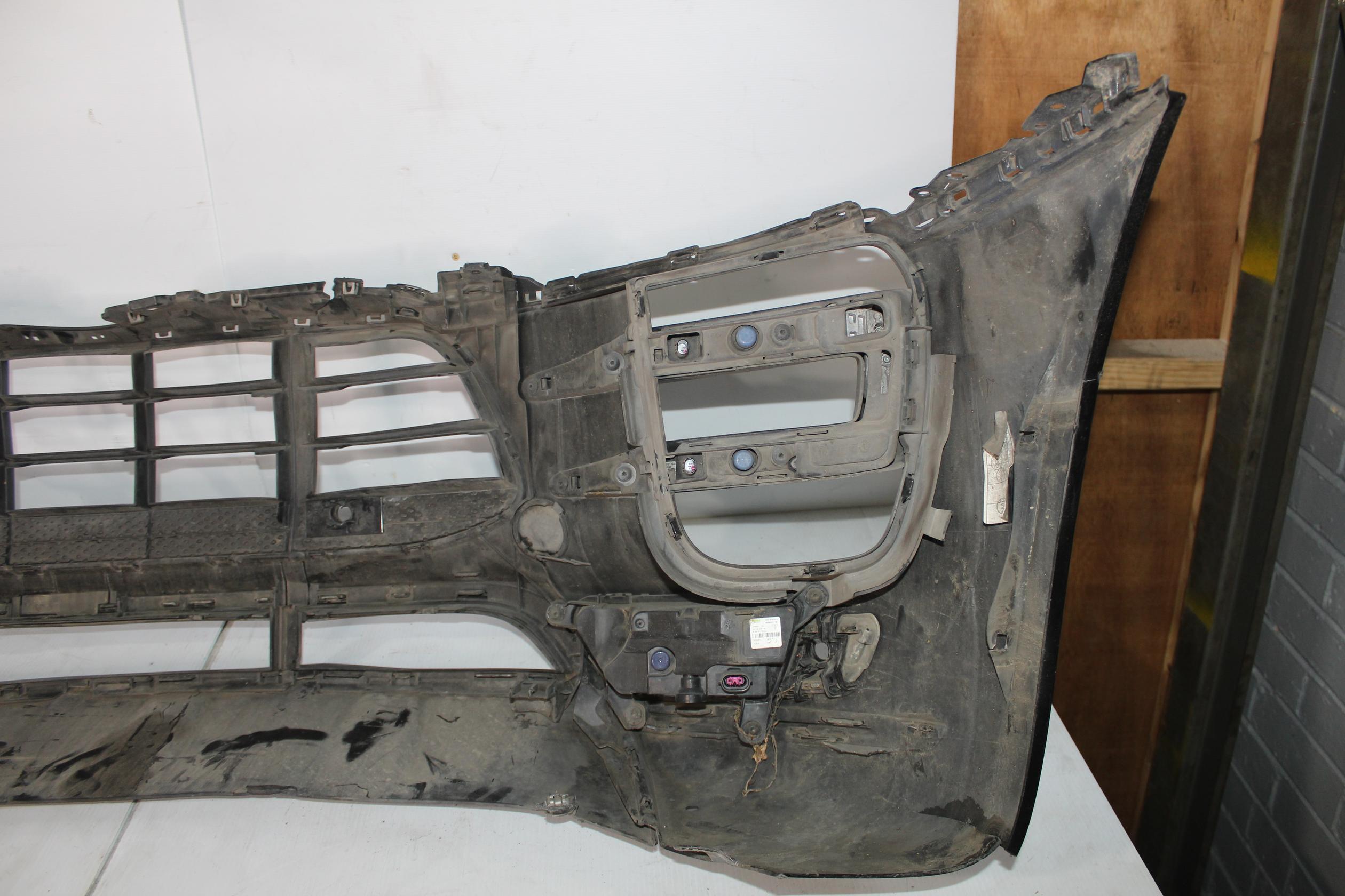 Porsche 95B Macan Turbo Front Bumper Bar - REPAIRS REQUIRED 95B807221E - Image 18