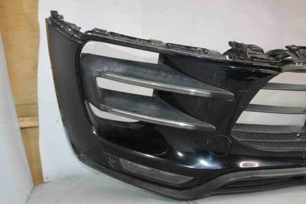 Porsche 95B Macan Turbo Front Bumper Bar - REPAIRS REQUIRED 95B807221E