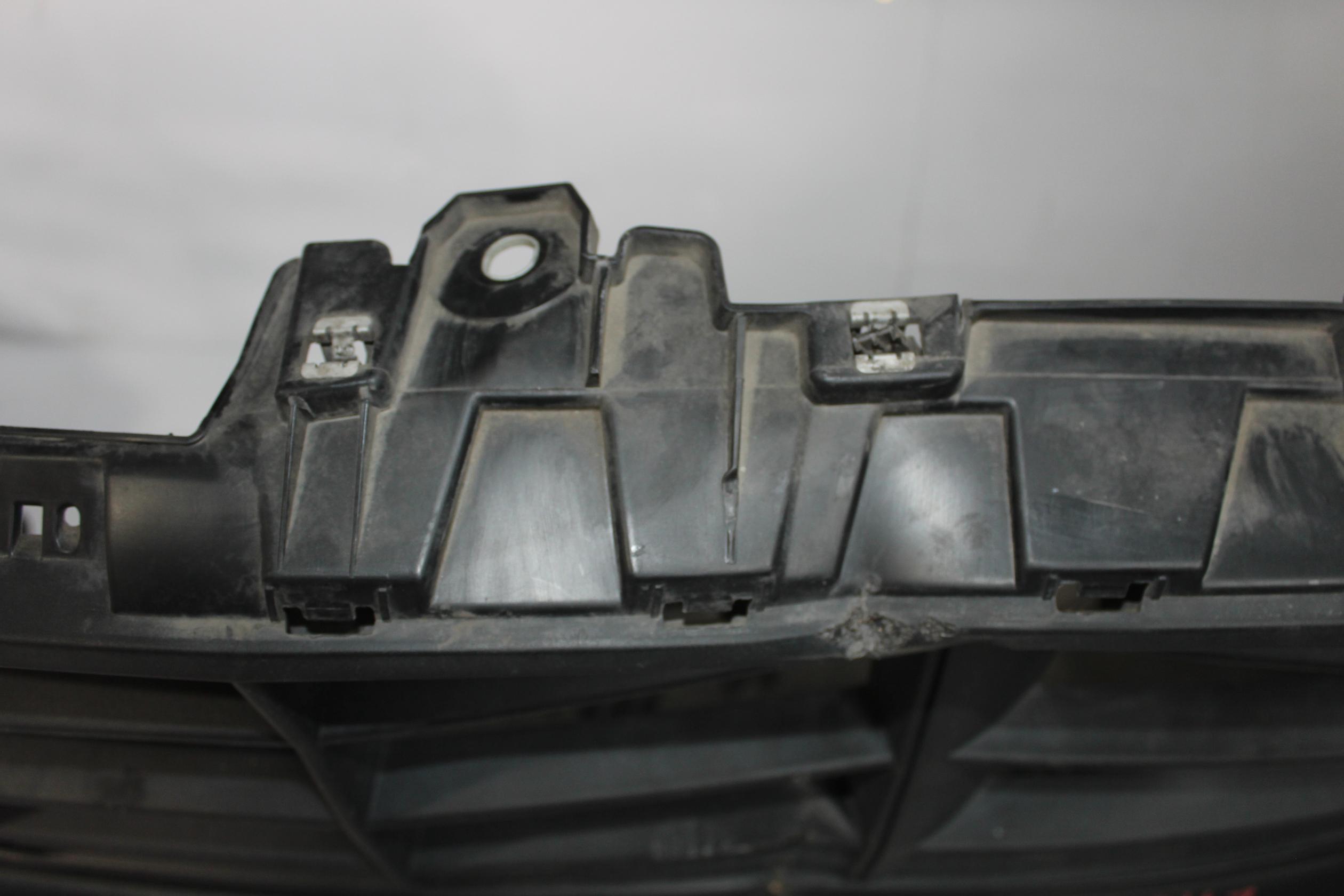 Porsche 95B Macan Turbo Front Bumper Bar - REPAIRS REQUIRED 95B807221E - Image 10