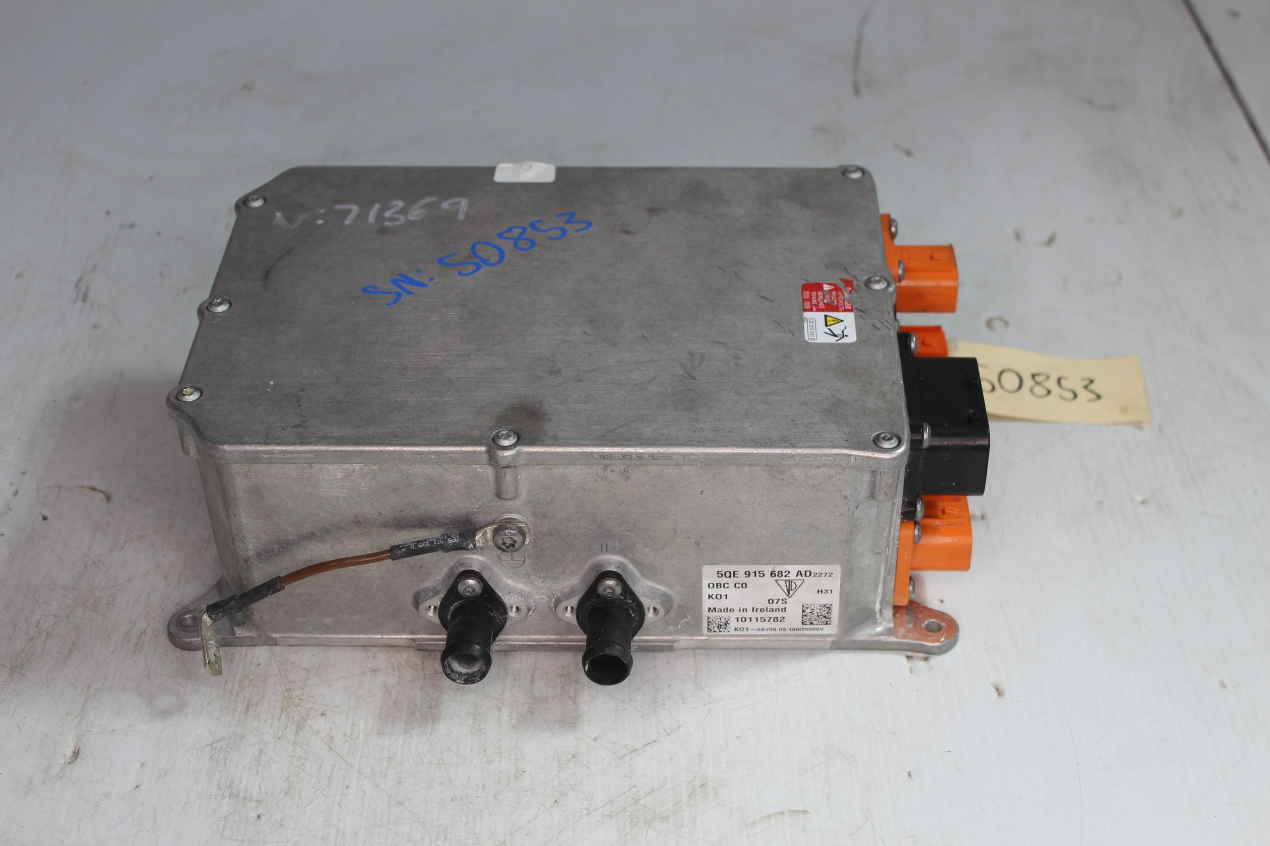 Porsche 958 Cayenne Hybrid Charger Voltage Convertor PAB915682K, 5QE915682AD - Image 1