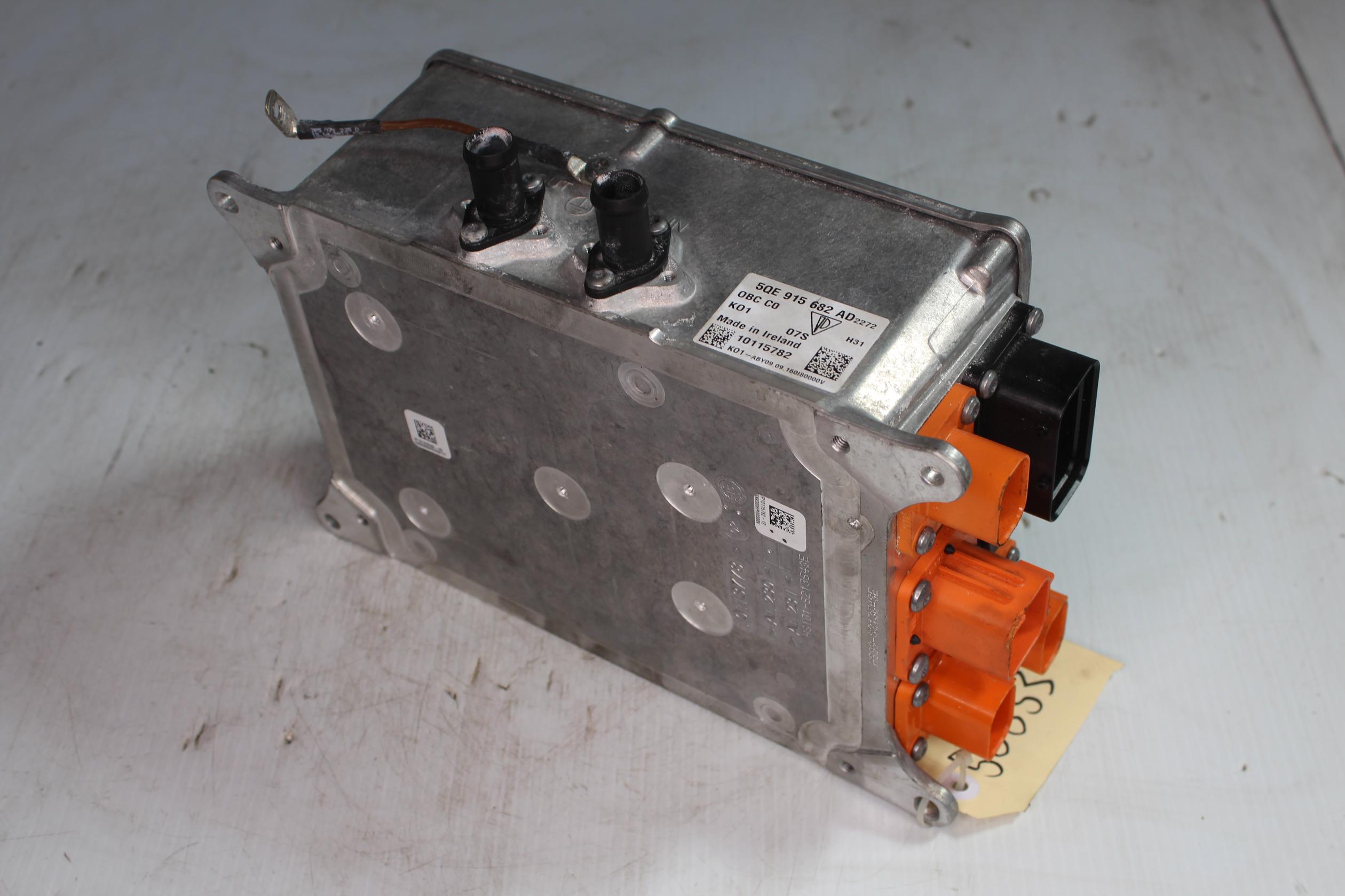 Porsche 958 Cayenne Hybrid Charger Voltage Convertor PAB915682K, 5QE915682AD - Image 7