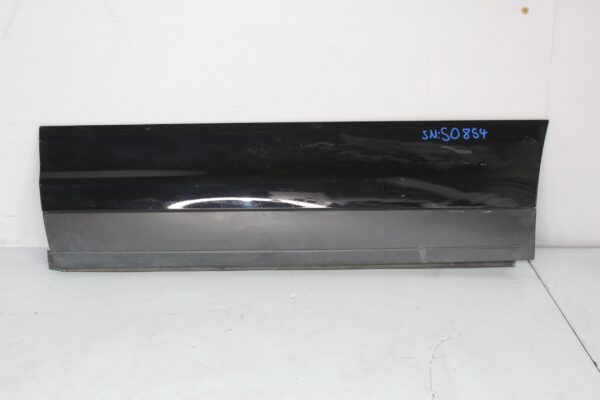 Porsche 958 Cayenne Left Rear Door Trim Mould 95855978900, 7P5839787J