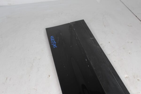 Porsche 958 Cayenne Left Rear Door Trim Mould 95855978900, 7P5839787J