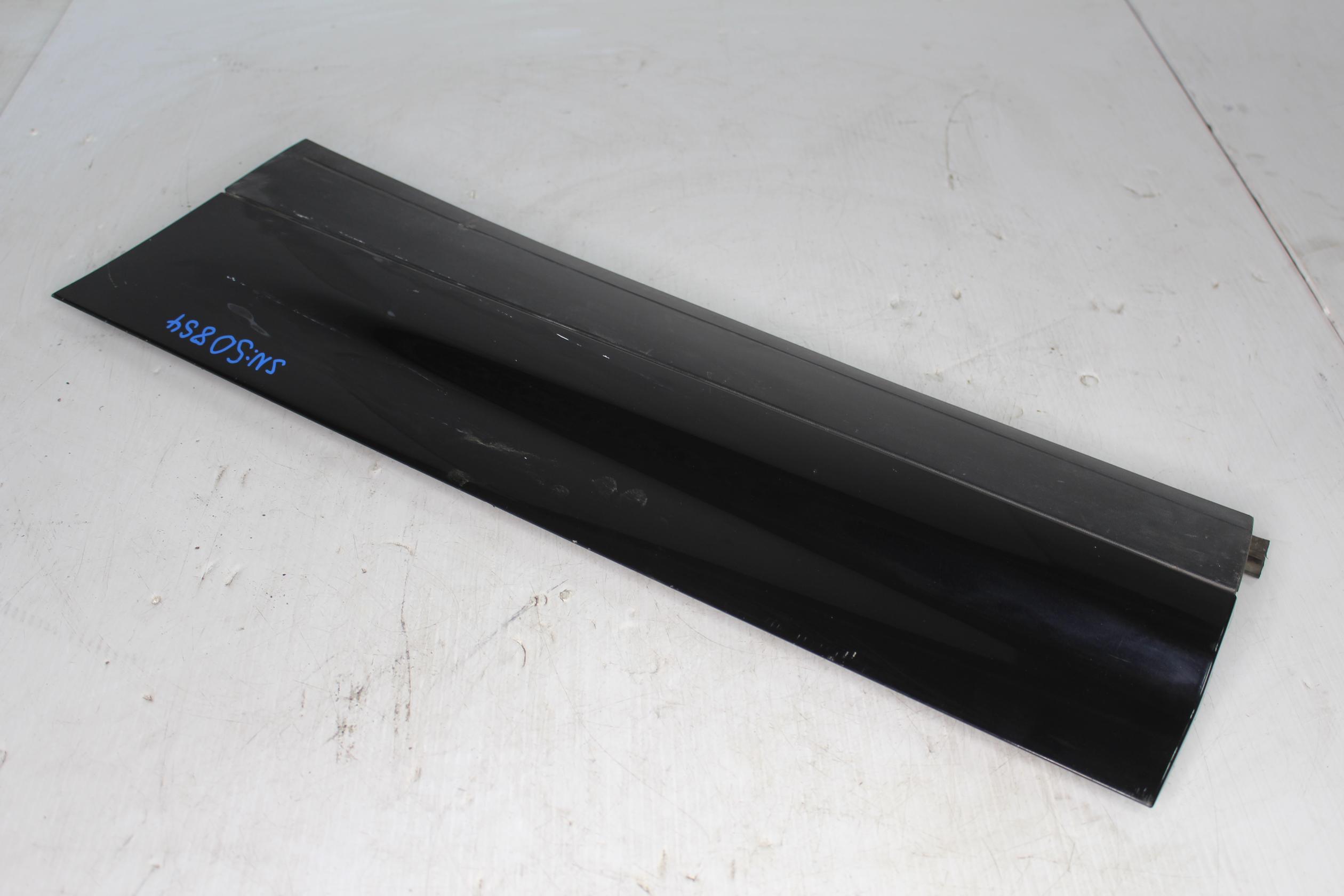 Porsche 958 Cayenne Left Rear Door Trim Mould 95855978900, 7P5839787J - Image 3