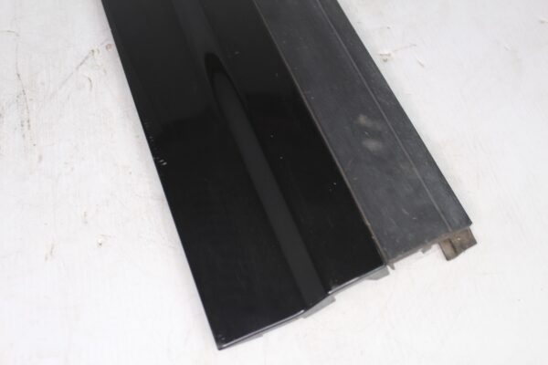 Porsche 958 Cayenne Left Rear Door Trim Mould 95855978900, 7P5839787J