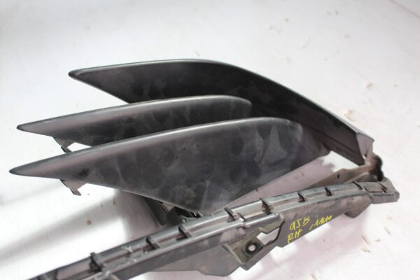 Porsche 95B Macan RH Right Front Bumper Grille Insert 95B807682, 95B807686, 95B807878