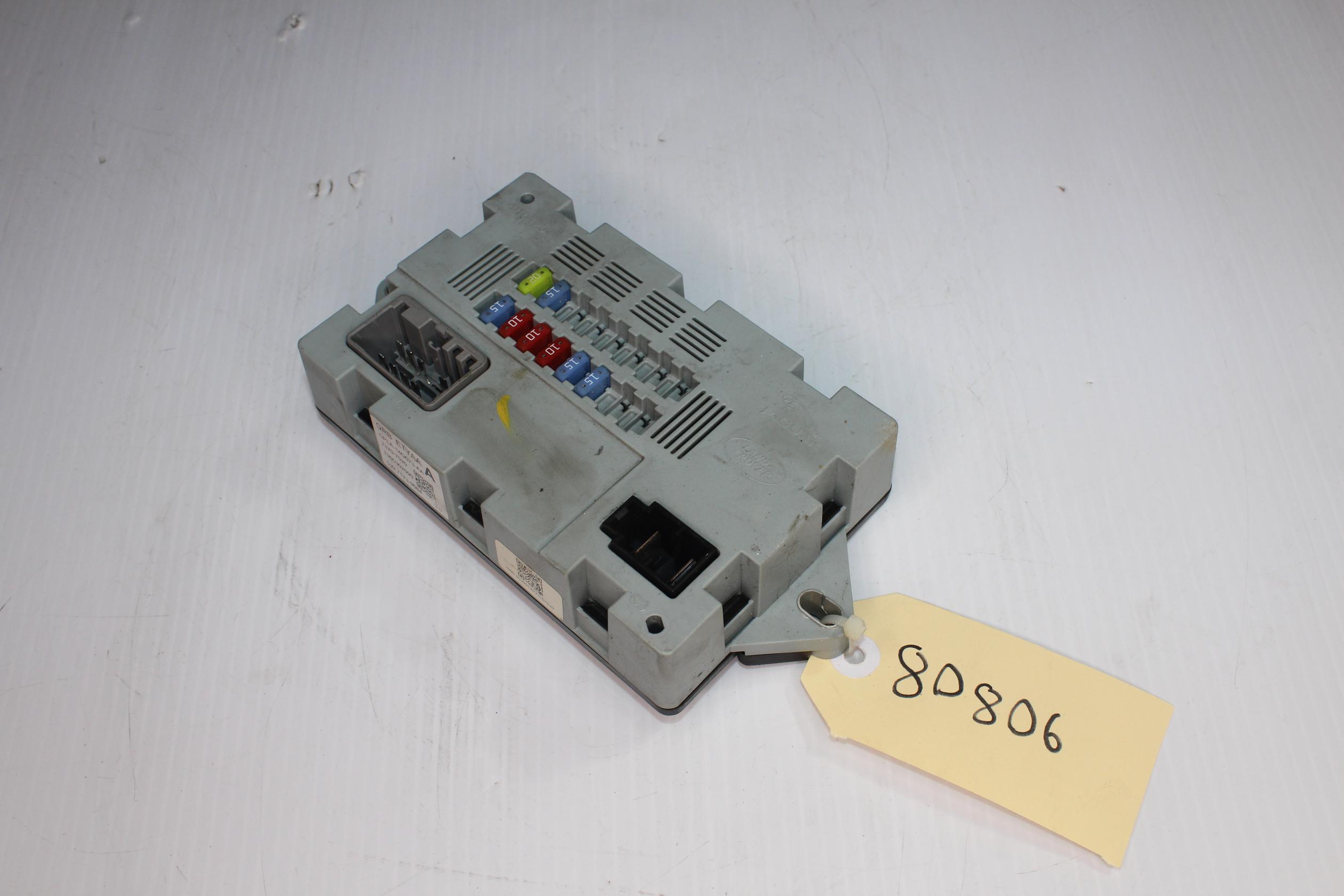 Land Rover Discovery Sport L550 Rear Fuse Box LR041091, CPLA14Q073AA, CPLA-14Q073-AA - Image 1