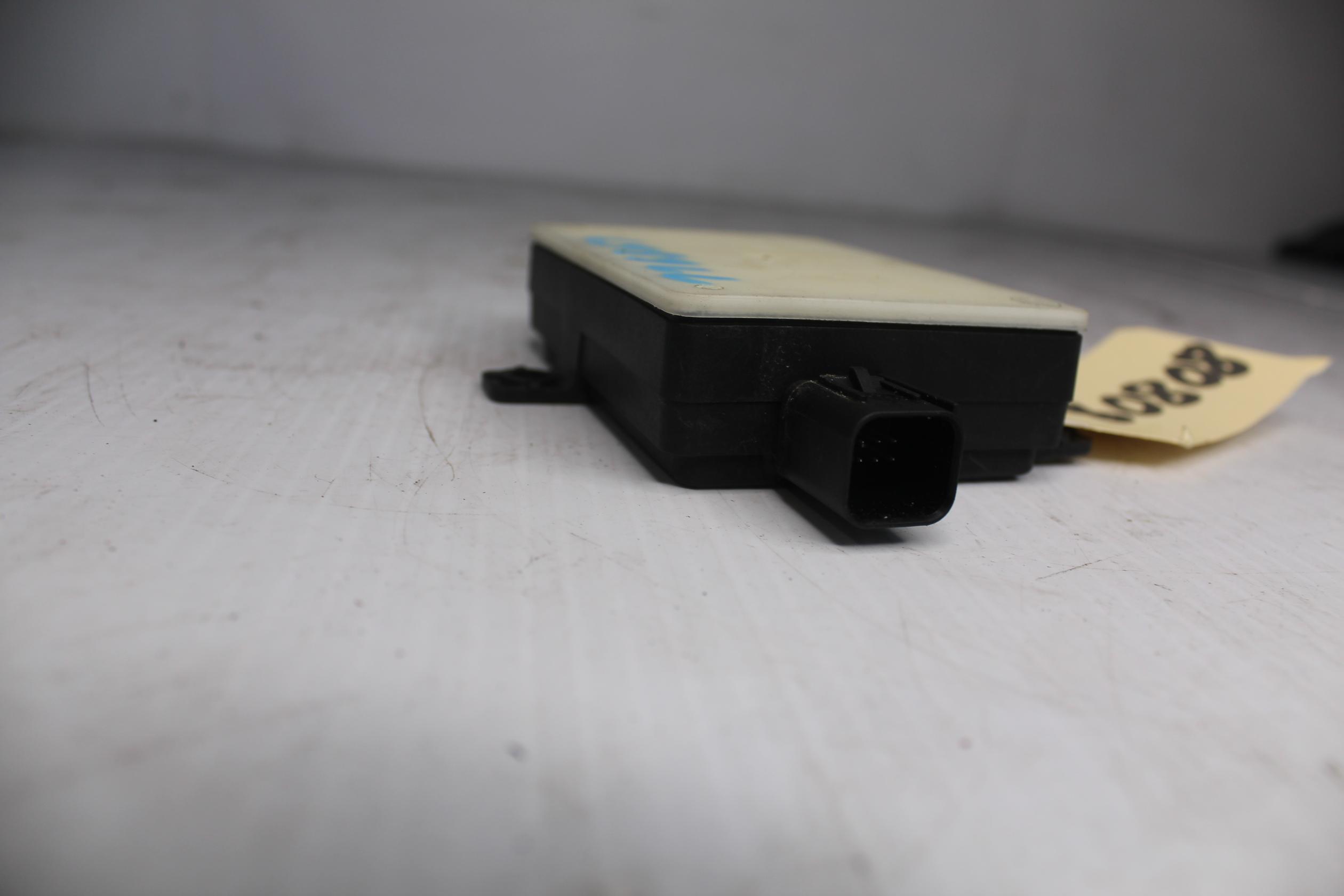 Land Rover Discovery Sport L550 Blind Spot Radar Sensor LR096619, LR127422 - Image 11