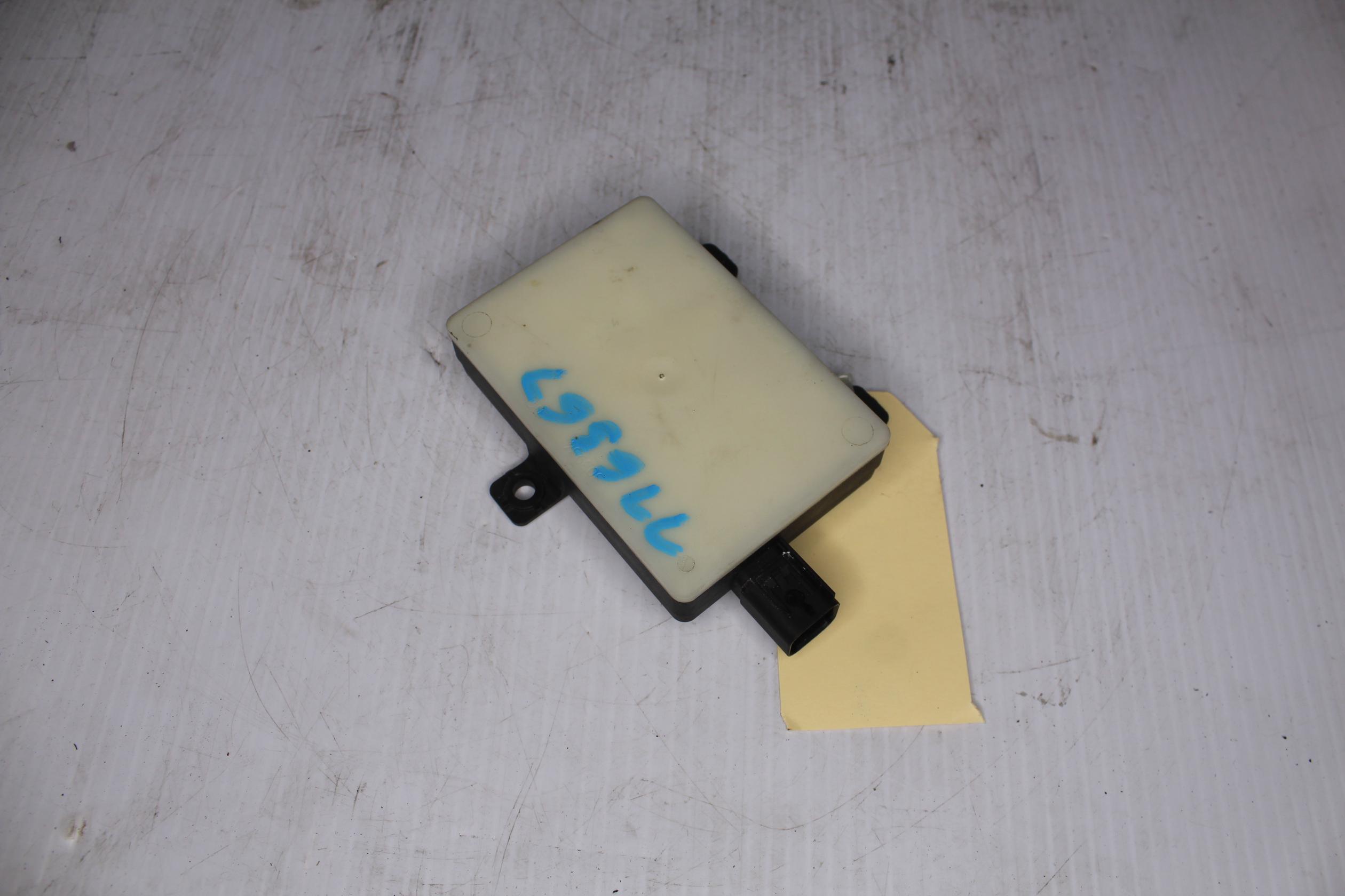 Land Rover Discovery Sport L550 Blind Spot Radar Sensor LR096619, LR127422 - Image 8