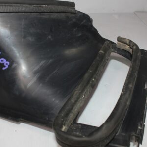 Land Rover L462 Discovery 5 Right RH Air Guide Deflector LR081641, LR126065 - Image 7
