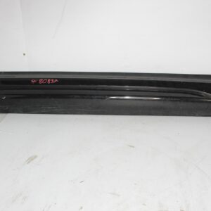Range Rover Sport SVR L494 Front Right Door Mould Trim LR062228