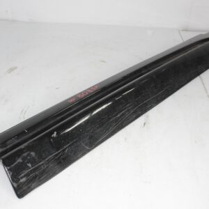 Range Rover Sport SVR L494 Front Right Door Mould Trim LR062228 - Image 2