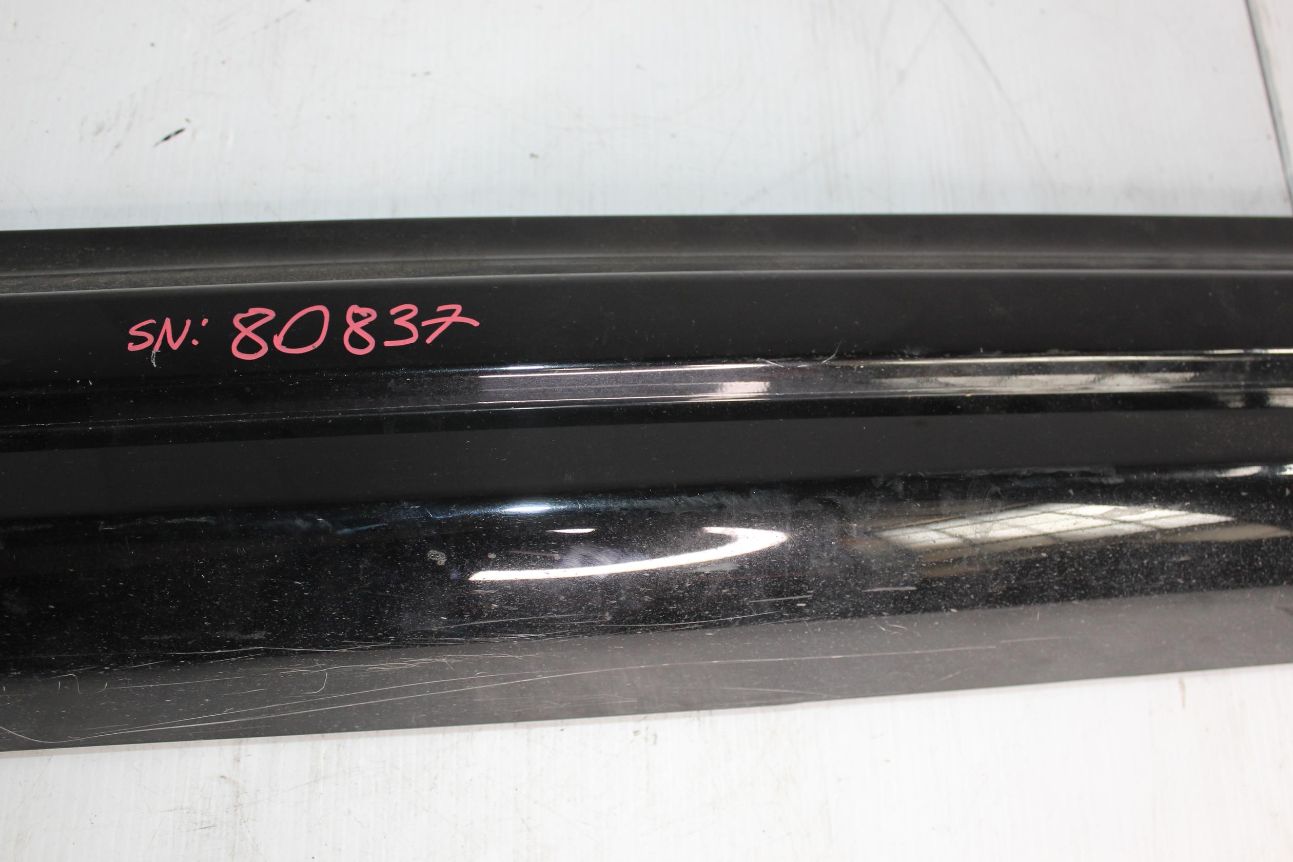 Range Rover Sport SVR L494 Front Right Door Mould Trim LR062228 - Image 11
