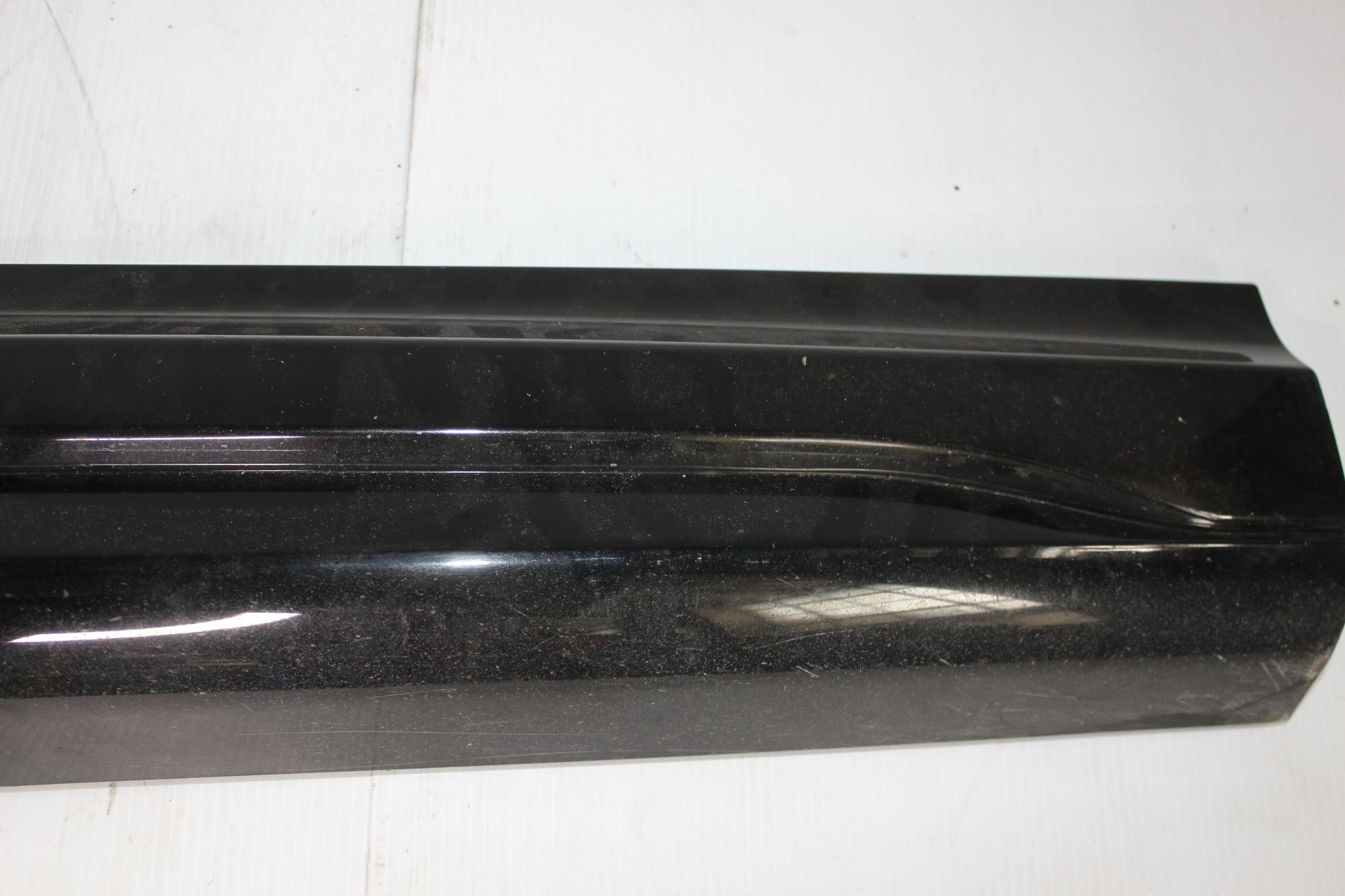 Range Rover Sport SVR L494 Front Right Door Mould Trim LR062228 - Image 13