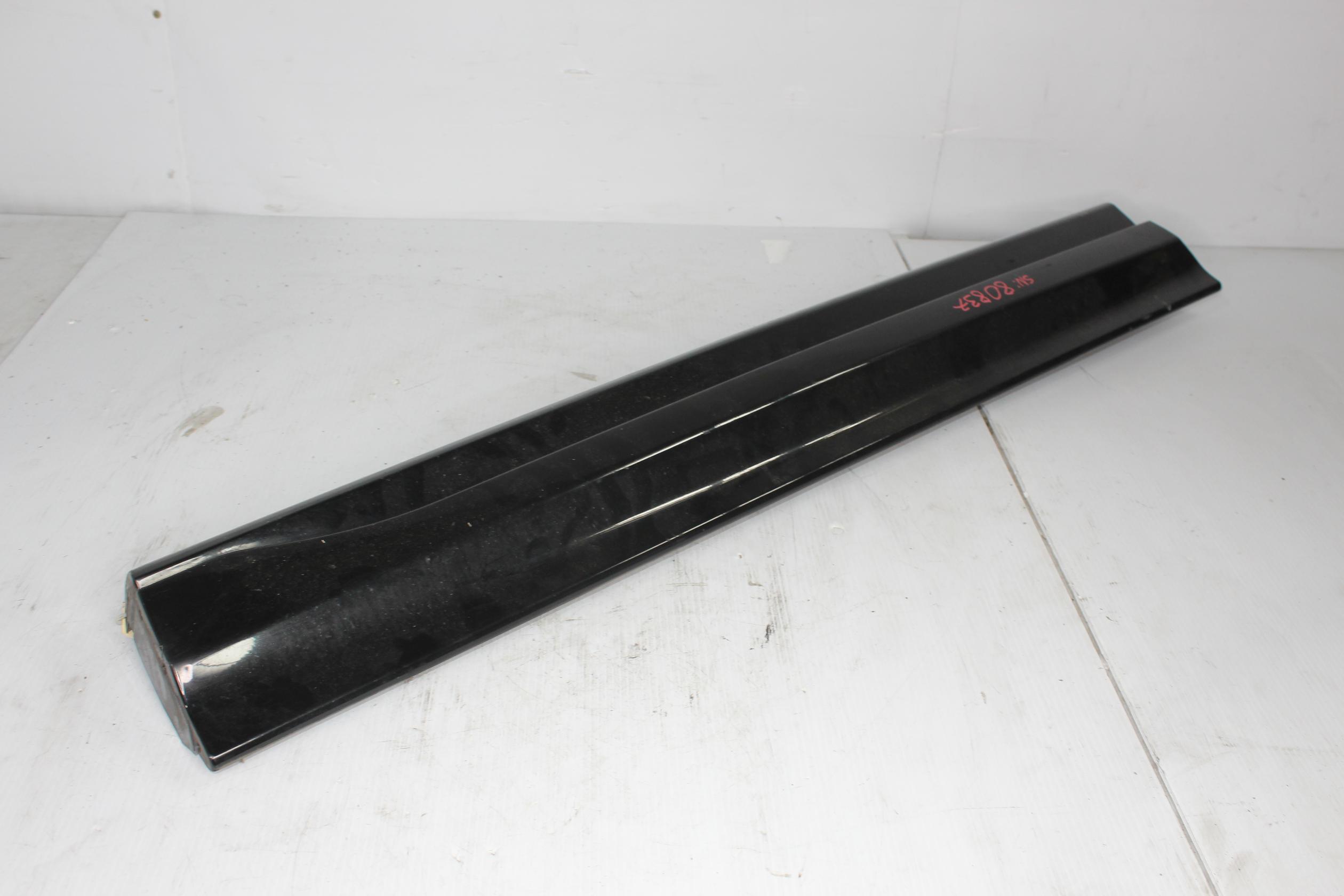 Range Rover Sport SVR L494 Front Right Door Mould Trim LR062228 - Image 4