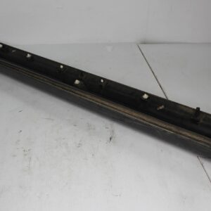 Range Rover Sport SVR L494 Front Right Door Mould Trim LR062228 - Image 7