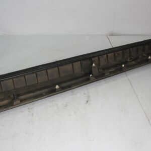 Range Rover Sport SVR L494 Front Right Door Mould Trim LR062228 - Image 8