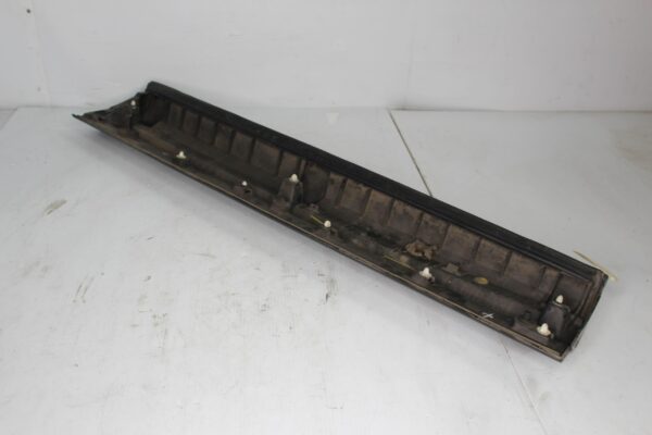 Range Rover Sport SVR L494 Front Right Door Mould Trim LR062228