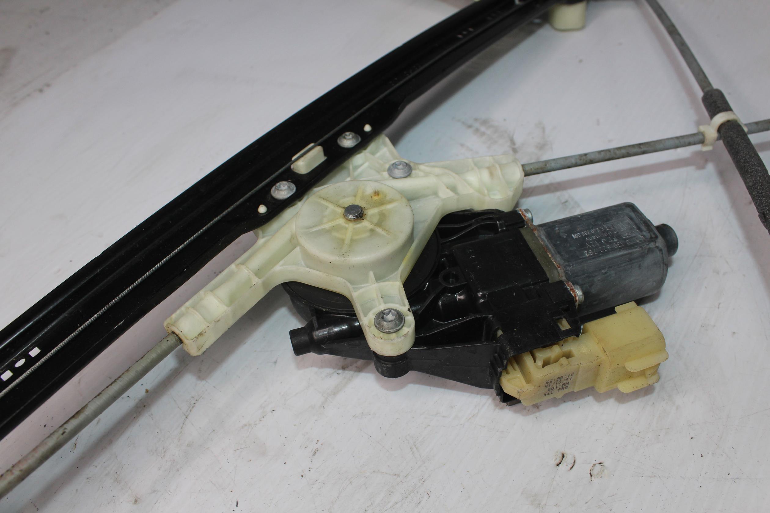 Land Rover L494 Sport Front Left Window Regulator Lifter LR077816, LR153952 - Image 9