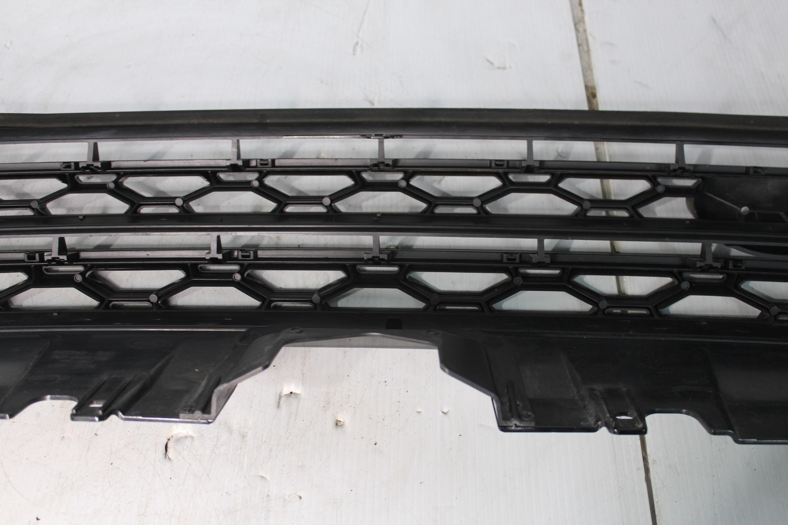 Land Rover L550 Discovery Sport Front Grille LR066143, LR097951 - Image 12