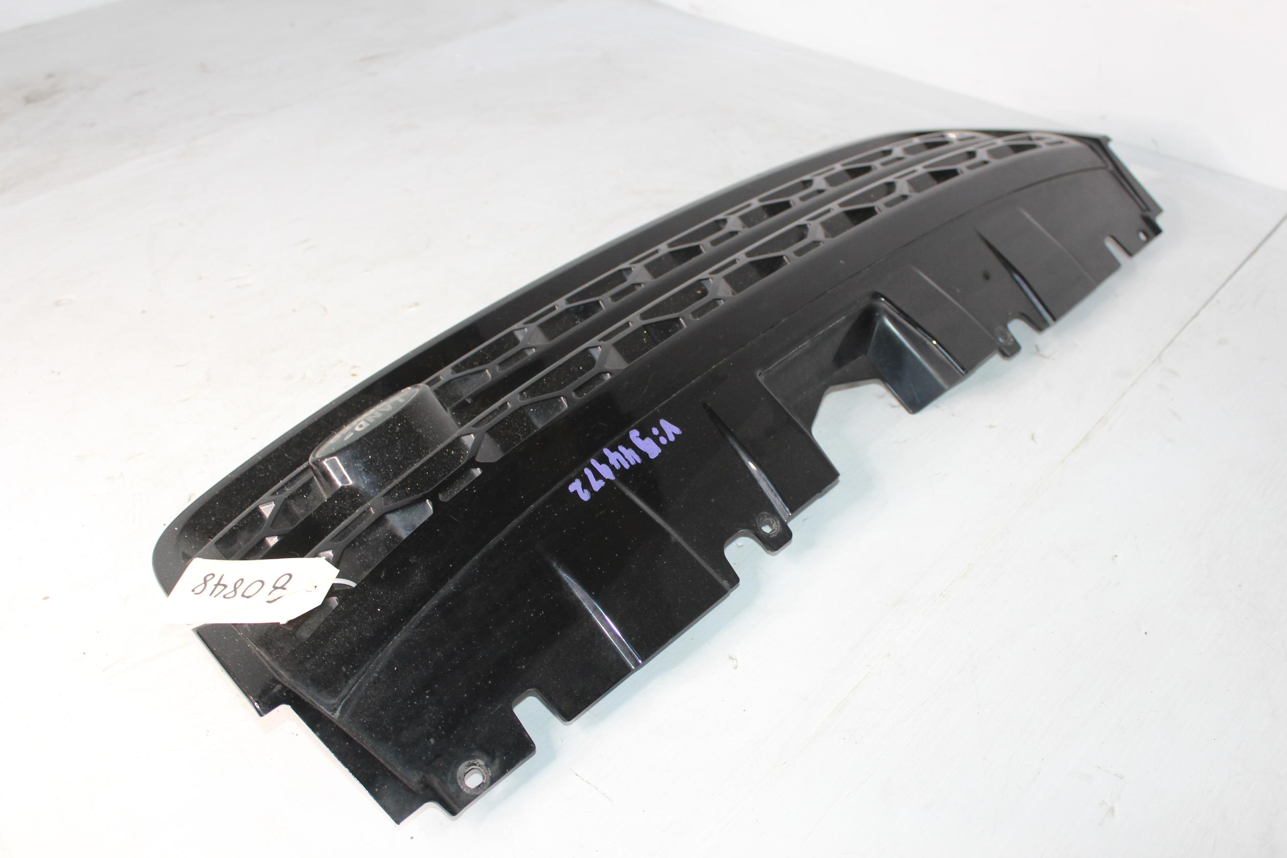 Land Rover L550 Discovery Sport Front Grille LR066143, LR097951 - Image 3