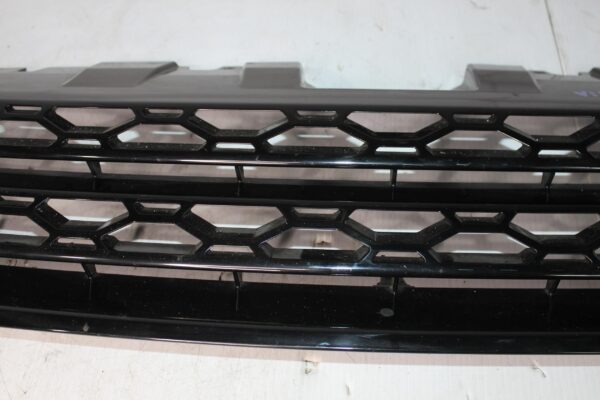 Land Rover L550 Discovery Sport Front Grille LR066143, LR097951