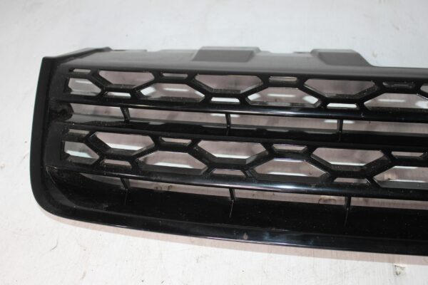 Land Rover L550 Discovery Sport Front Grille LR066143, LR097951