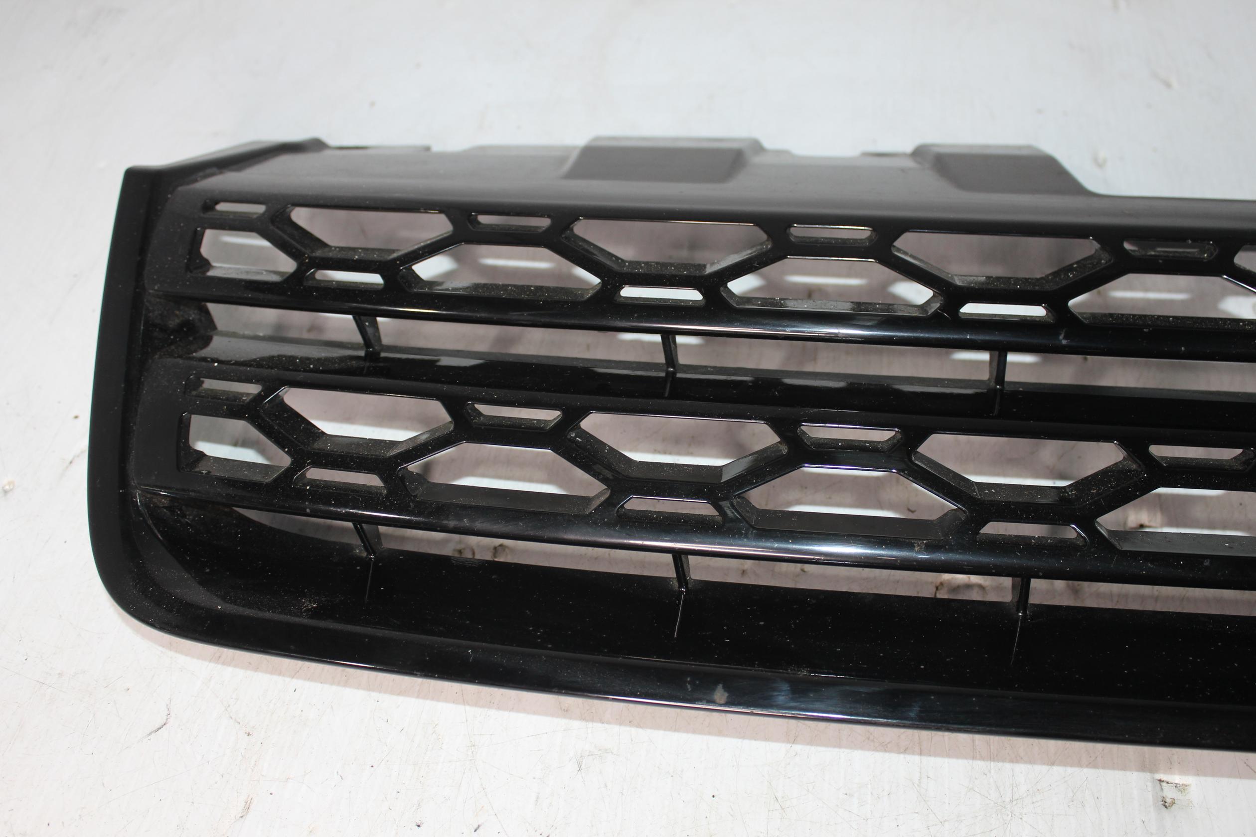 Land Rover L550 Discovery Sport Front Grille LR066143, LR097951 - Image 8