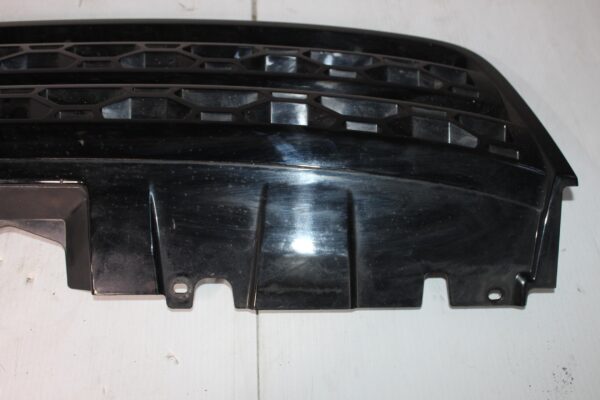 Land Rover L550 Discovery Sport Front Grille LR066143, LR097951