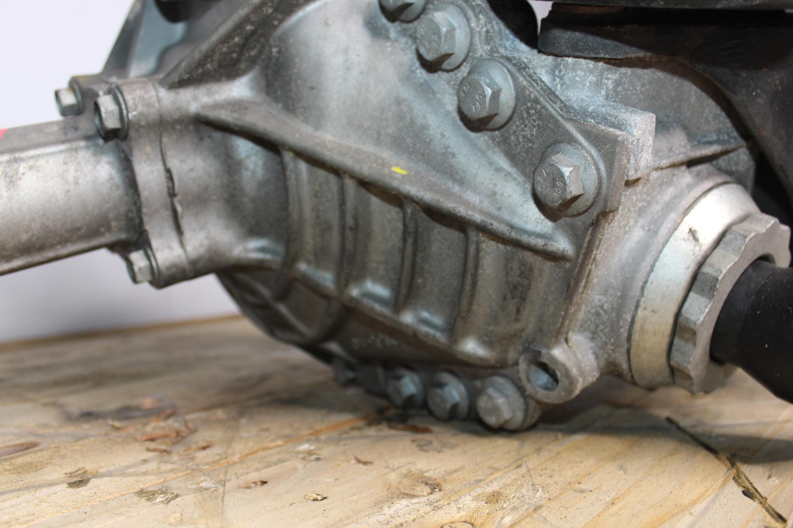 Range Rover Sport L494 3.0L Front Differential 3.21 RATIO LR069898, LR066511 - Image 2