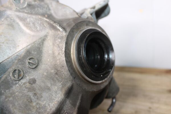 Range Rover Sport L494 3.0L Front Differential 3.21 RATIO LR069898, LR066511