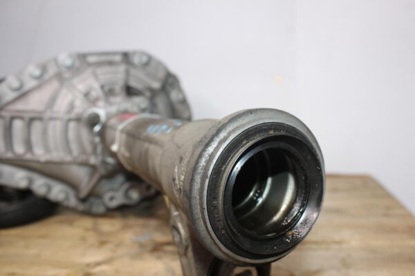Range Rover Sport L494 3.0L Front Differential 3.21 RATIO LR069898, LR066511