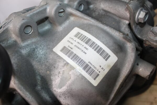 Range Rover Sport L494 3.0L Front Differential 3.21 RATIO LR069898, LR066511