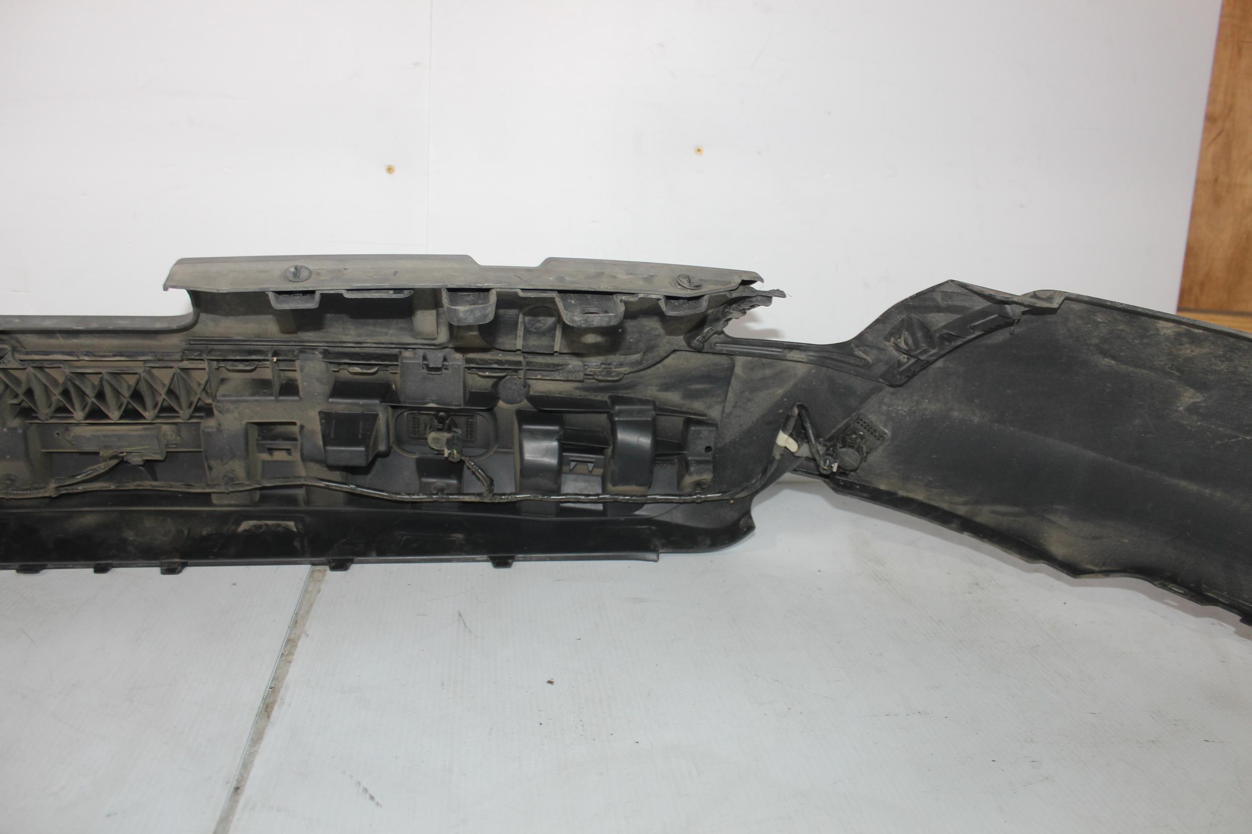 Land Rover Discovery 5 L462 Rear Bumper Bar Assembly LR083022 - Image 11