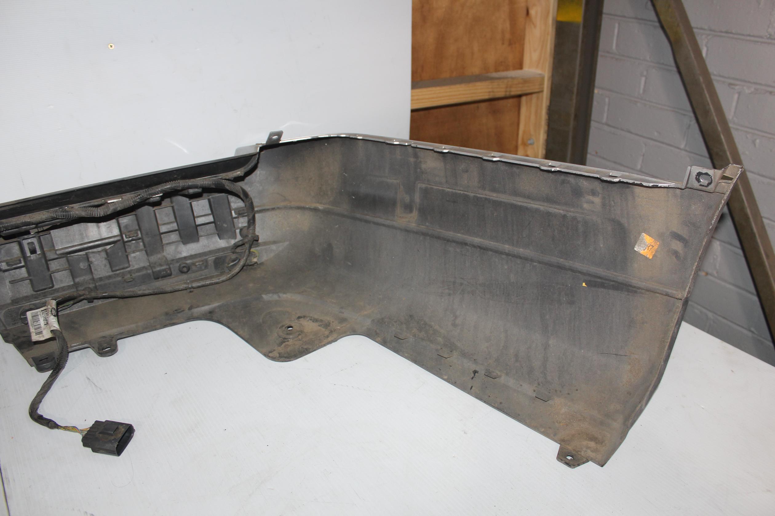 Land Rover Vogue L405 Rear Bumper Bar Complete LR038771, LR057291 - Image 15