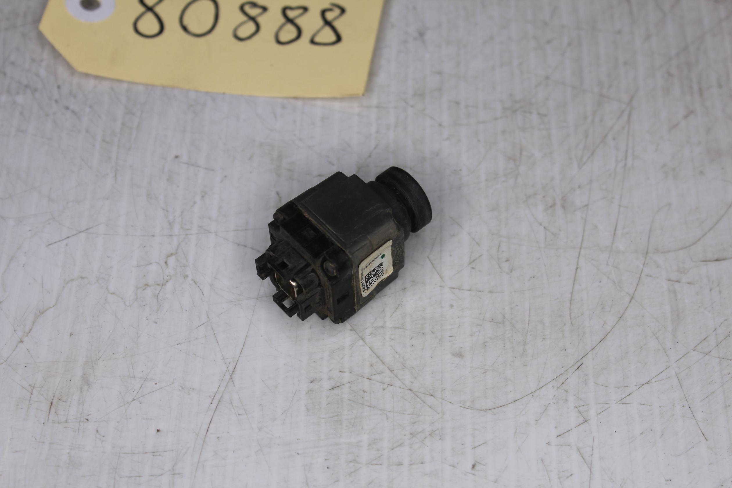 Land Rover Range Rover Rear View Side Mirror Camera LR052028, CPLA19H422AC - Image 4